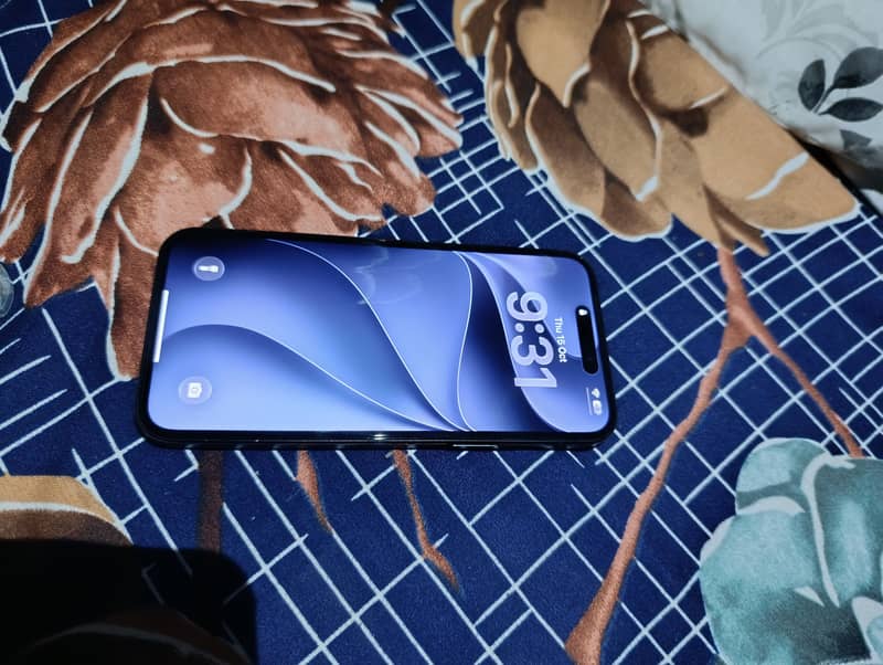 Apple iPhone 15 plus 4