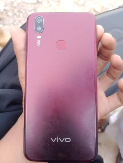 Vivo y11 hai 3 32 hai ok hai all bas touch crak hai kam full karta hai