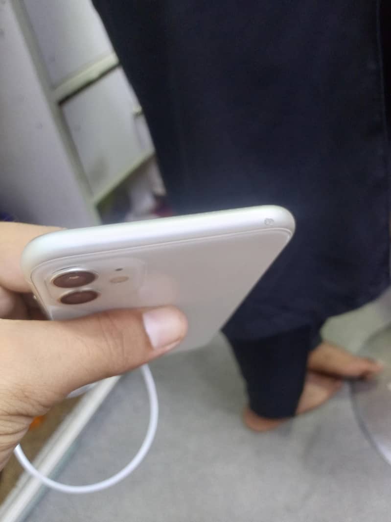 Apple iPhone 11 1