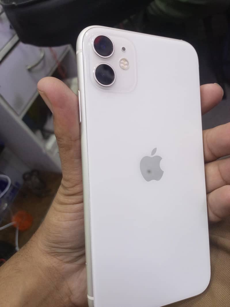 Apple iPhone 11 6