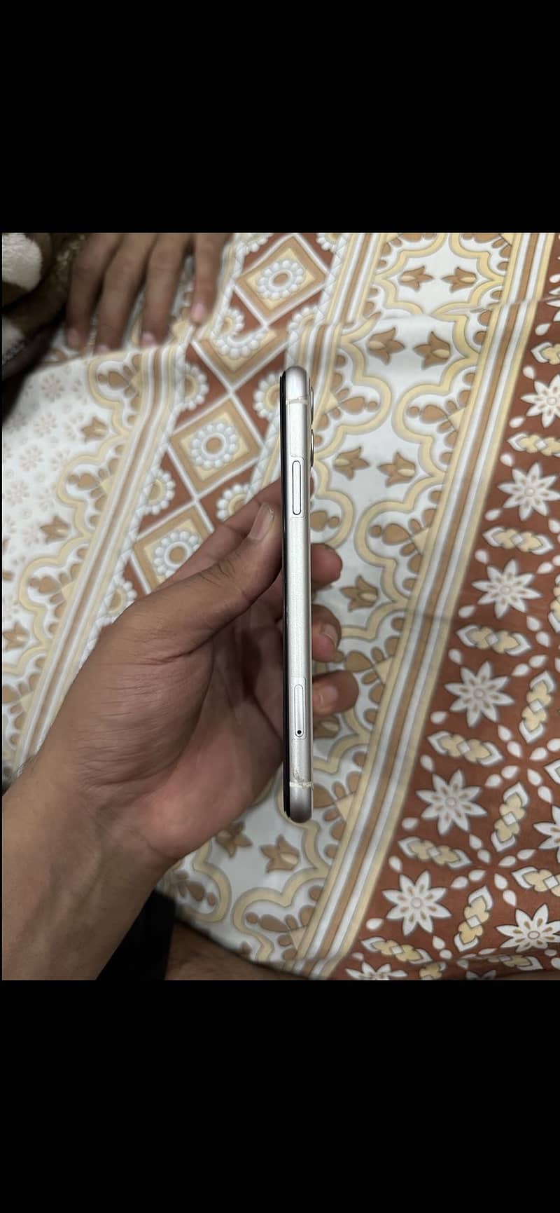 Apple iPhone 11 jv 3