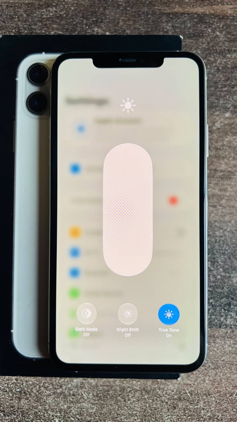 Apple iPhone 11 Pro Max 6