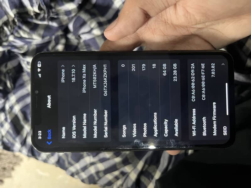 Apple iPhone XS Max 4