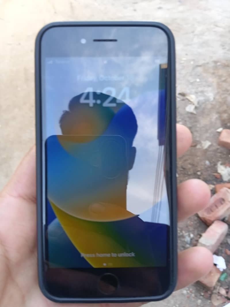 Apple iPhone 8 3