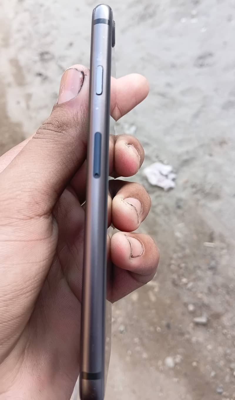 Apple iPhone 8 7