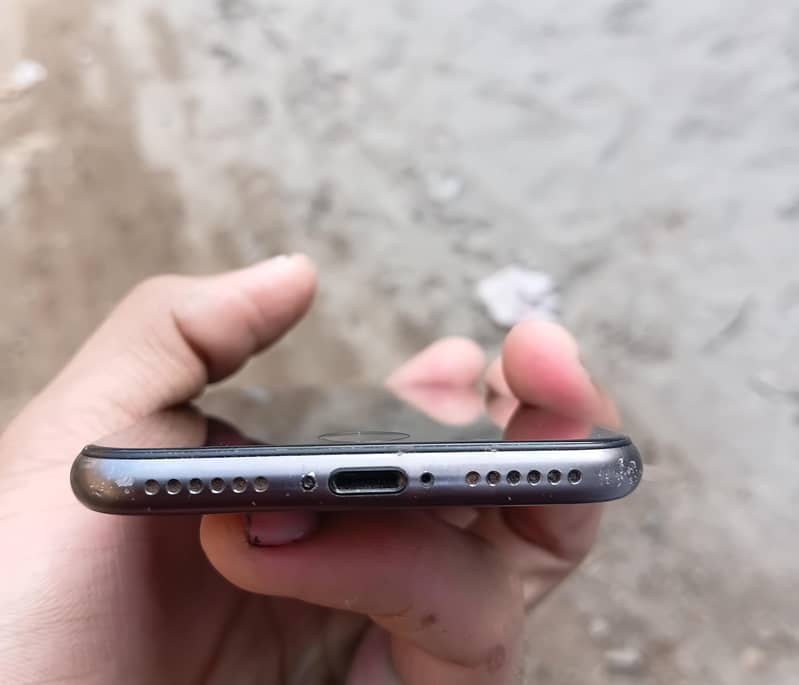 Apple iPhone 8 8