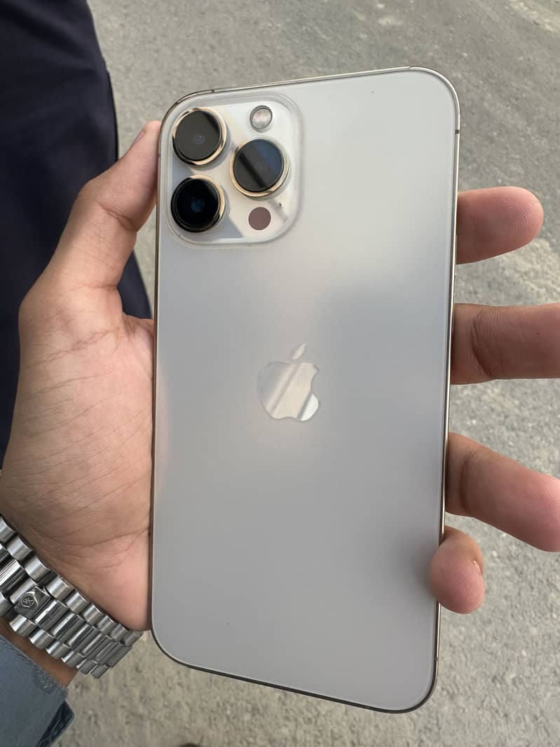 Apple iPhone 13 Pro Max JV 0