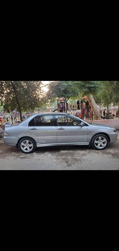 Mitsubishi Lancer 2005