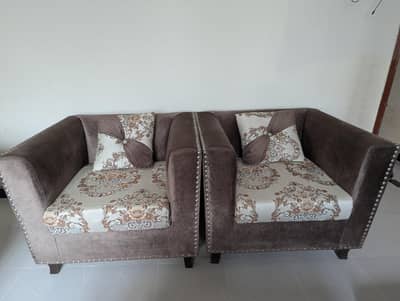 7 seat sofa set.