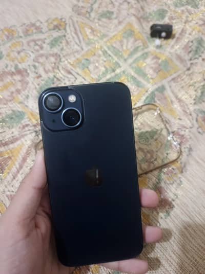 Apple iPhone 13
