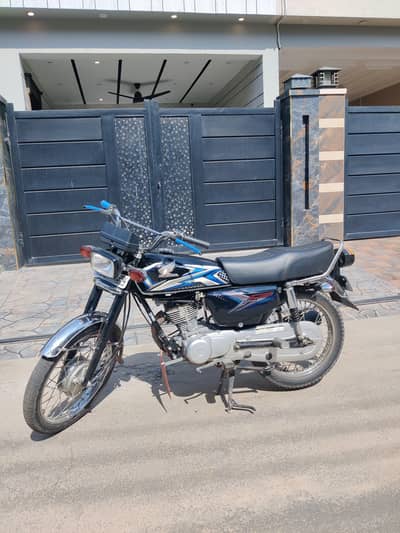 Honda CG 125 2025