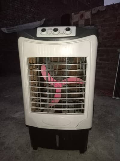 Solar Air Cooler