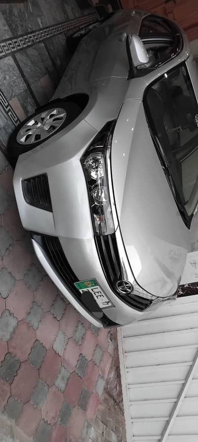 Total Genuine First Owner Toyota Gli 2017 Model in 0 Mater Condition
