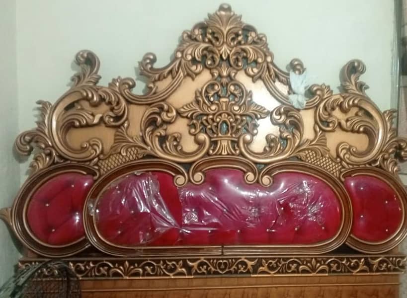 queen bed 1