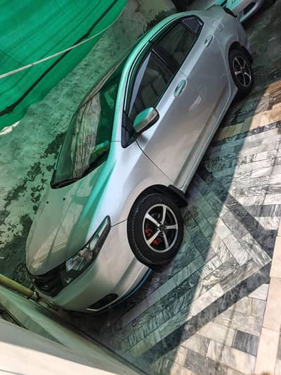 Honda City 2015 alloy rim engine ok