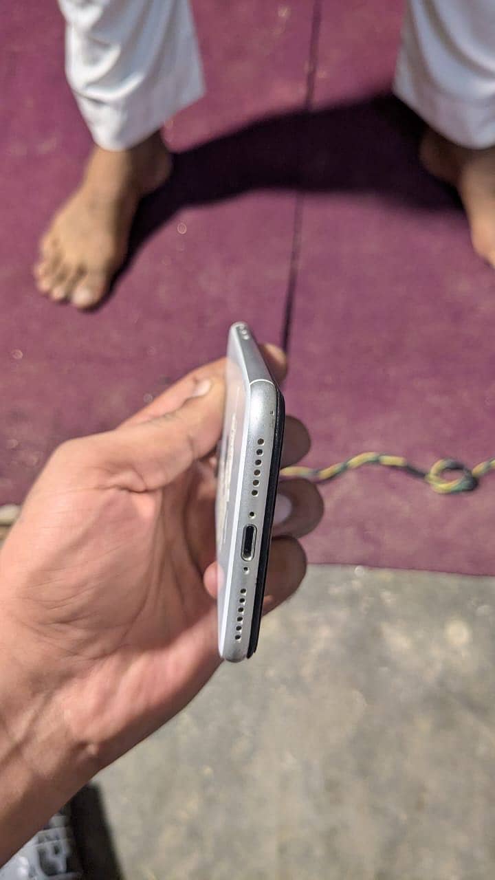 Apple iPhone SE 7