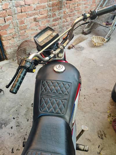 Road prince 2021 model good condition Petrol average 58km garanti