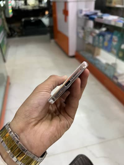 Samsung Mobile S22