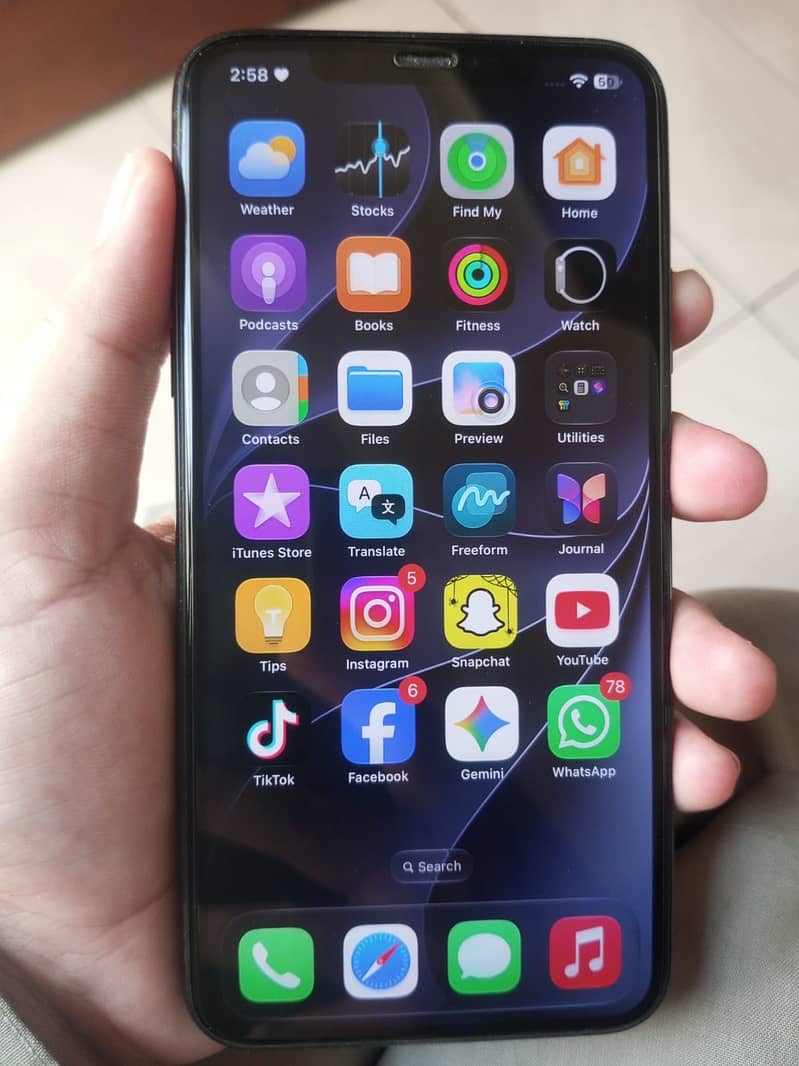 Apple iPhone 11 Pro Max 0