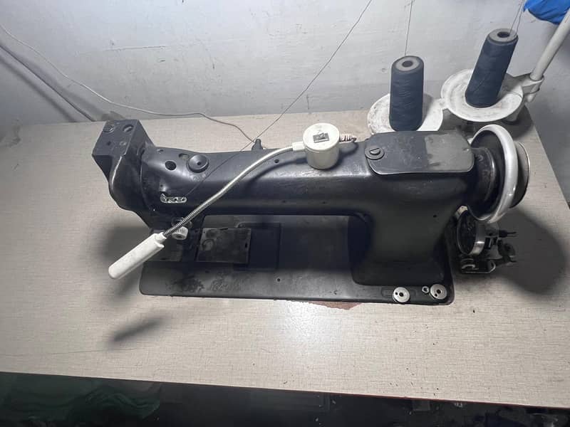 black head Sewing Machine 1