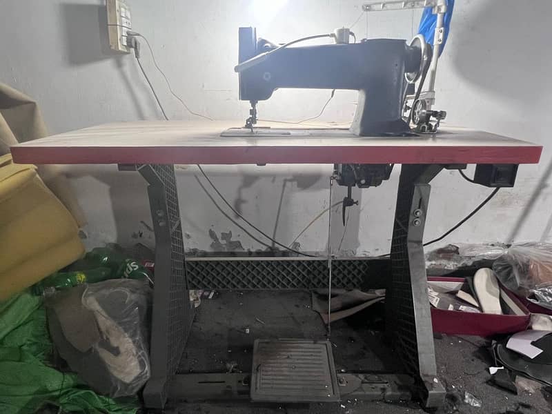 black head Sewing Machine 2