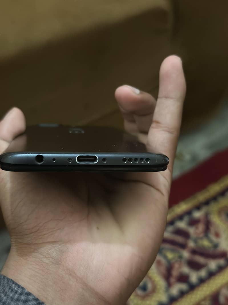 One Plus 5T 2