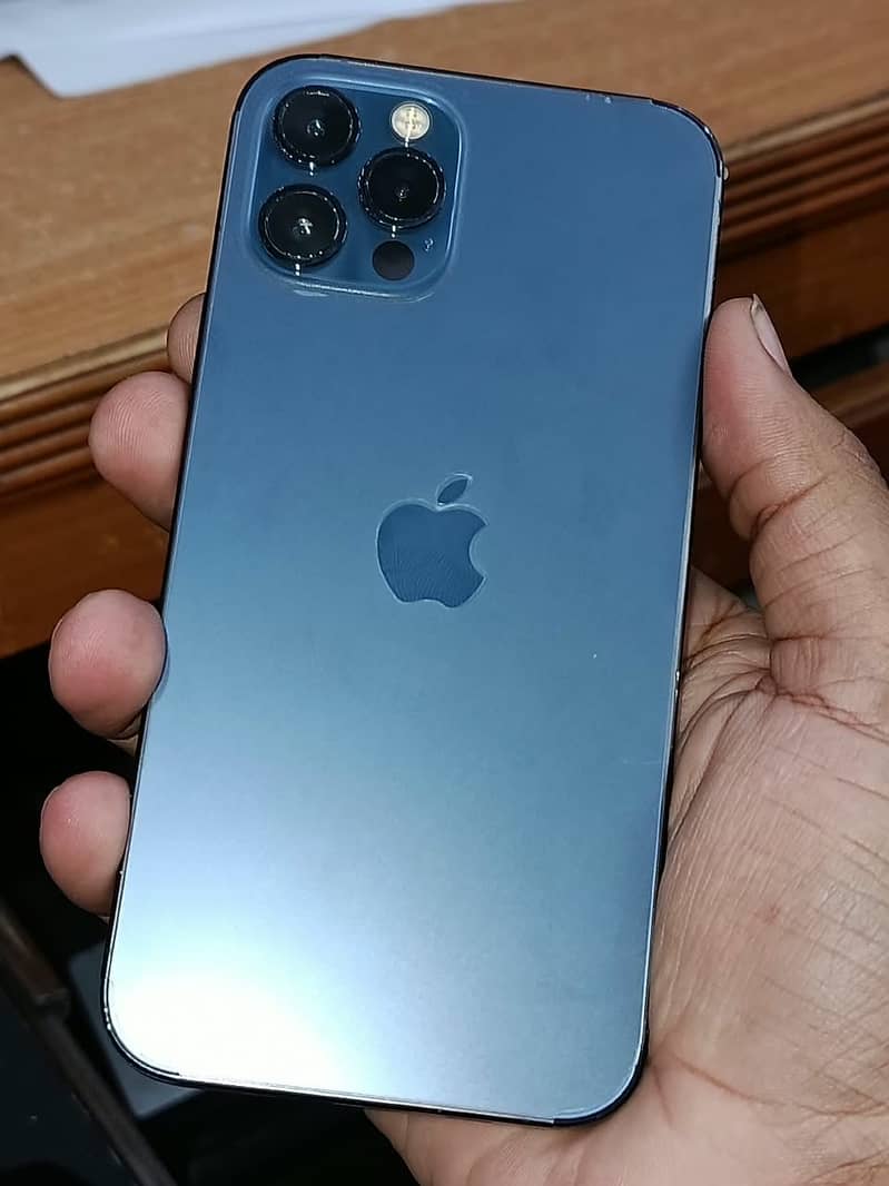 Apple iPhone 12 Pro 1