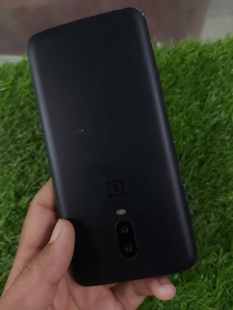 One Plus 6T 3