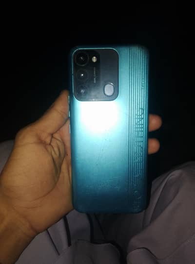 Tecno Spark 8C