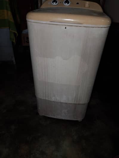 Rs. 12000 Used washing machine perfect confition nothing is broken