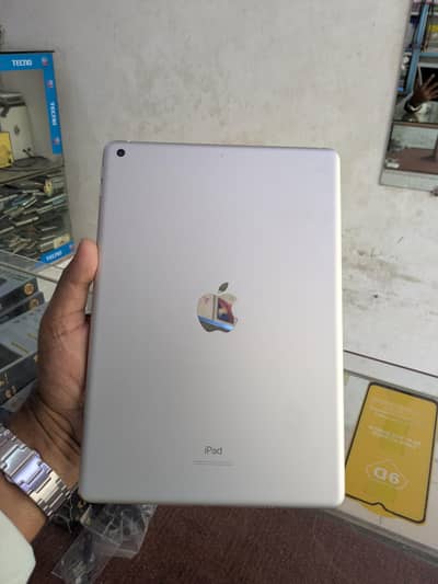 total geniun h 32 gb only serious buyyer contact me