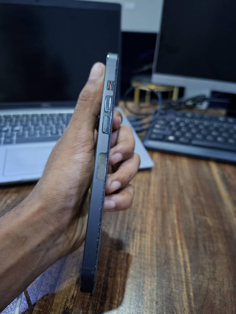 Apple iPhone 14 Pro Max 4