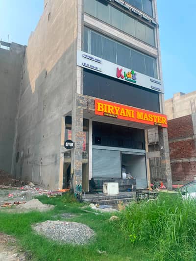 8 Marla Commercial Plaza for Sale in DHA Phase 6 CCA 1 Lahore Rental Income: Rs. 1,250,000