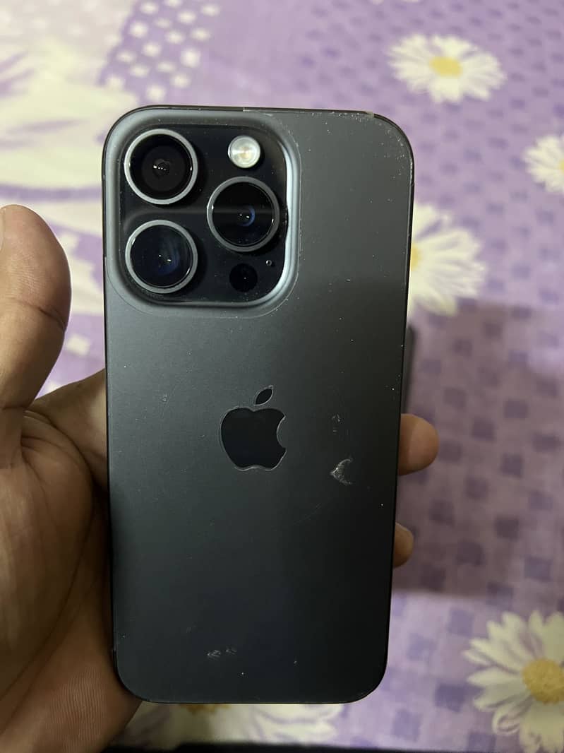 Apple iPhone 15 Pro 2