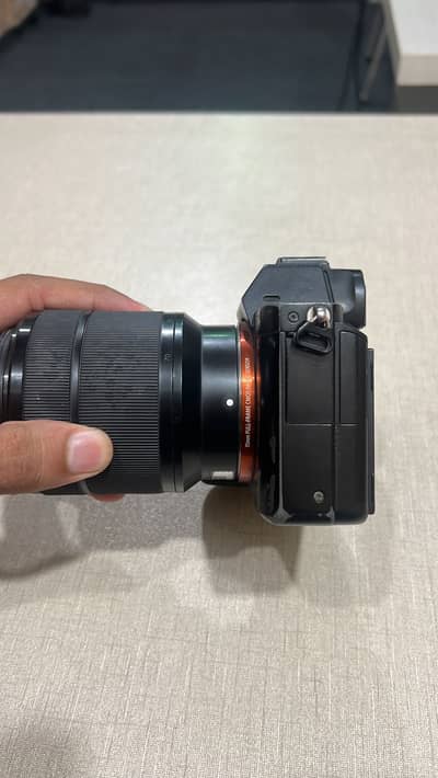 Sony a7ii Full Frame Camera with 28-70mm Lens & Flash