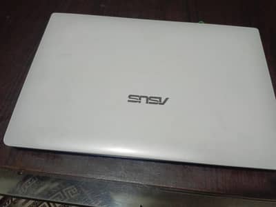 asus laptop 15.4 inch X501 Amd vision