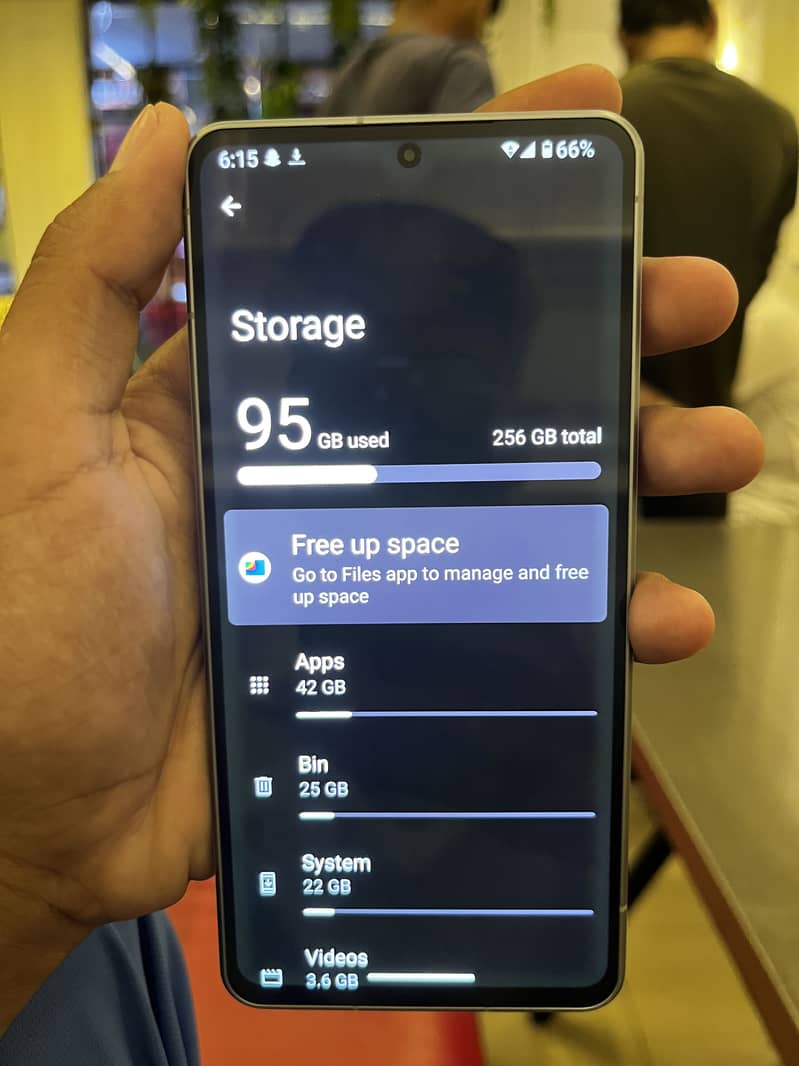 Sharp Aquos r7 2
