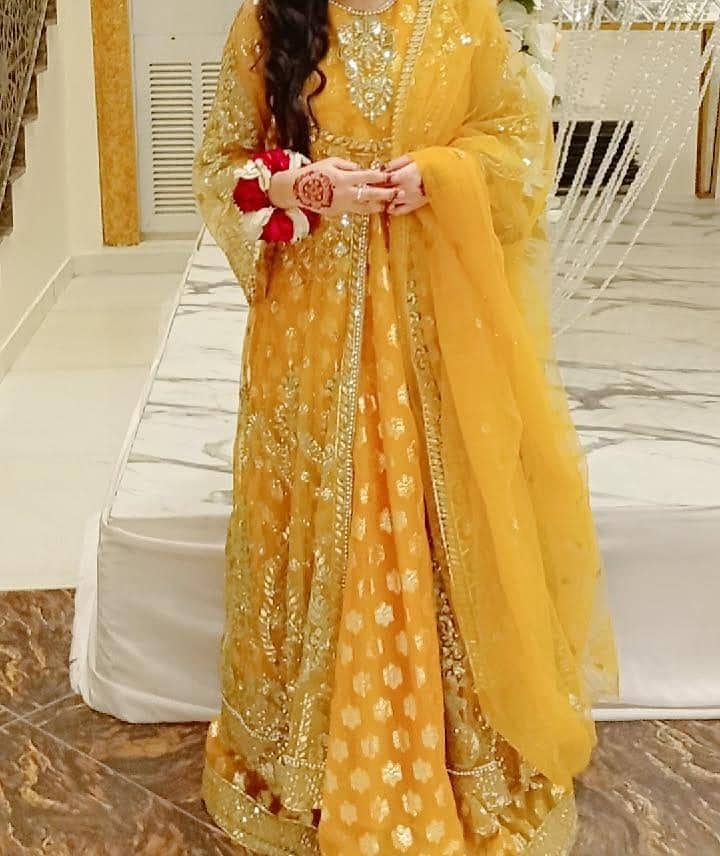 Embroidid Lehnga 2