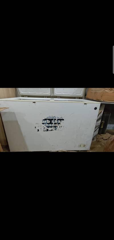 PEL 2 DOOR DEEP FREEZER ON GENIOUN CONDITION NO REPAIR GUARANTEED