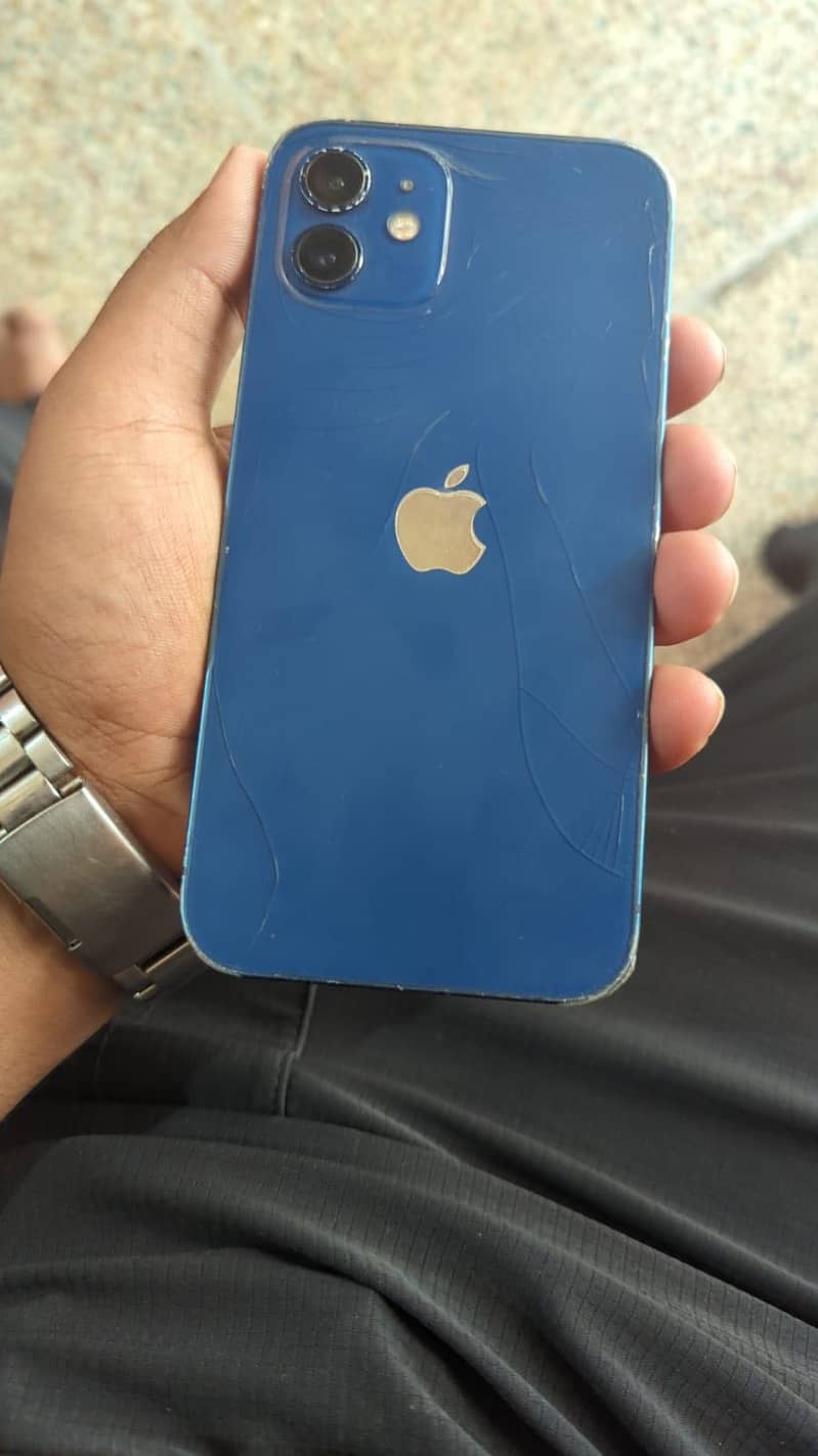Apple iPhone 12 3