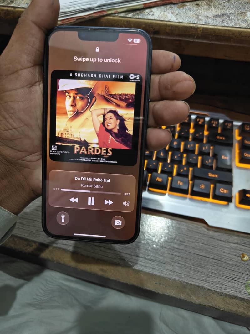 Apple iPhone 14 3