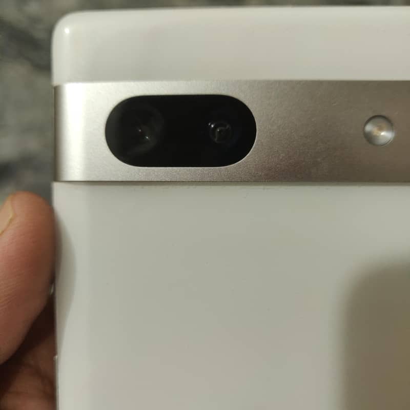 Google Pixel 7a 4