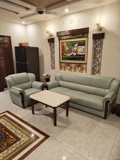 2pc sofa set for sale.