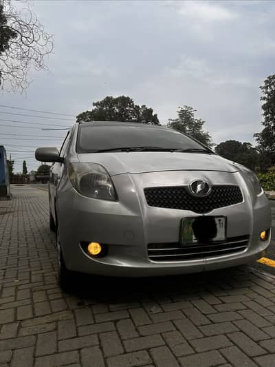 Toyota Vitz 2006