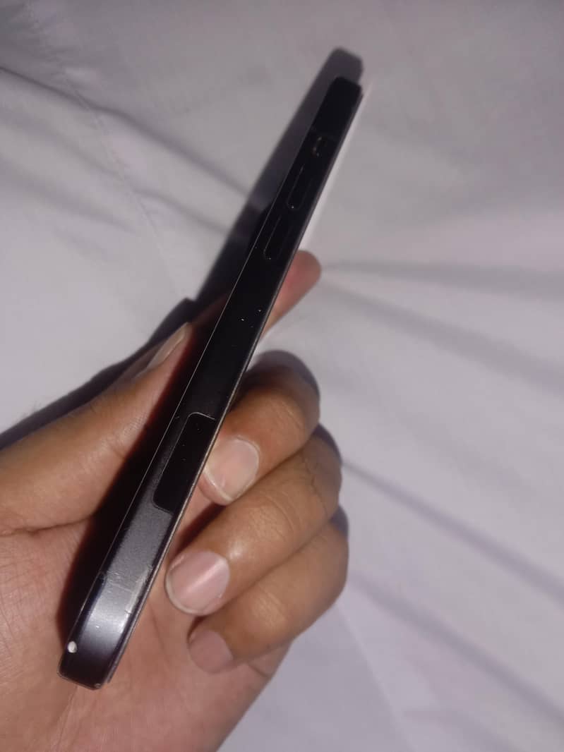 Apple iPhone 15 3