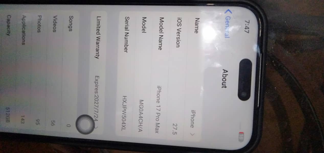 Apple iPhone 17 Pro Max 4