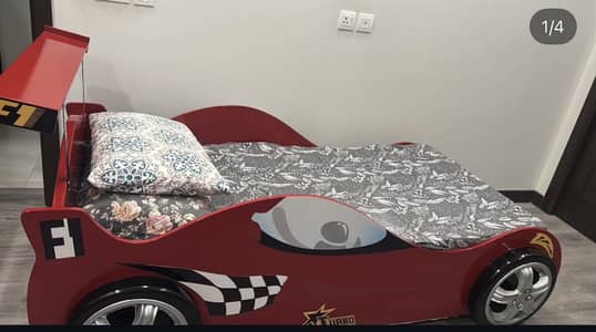 Kids car bed in working lights excellent condition as new