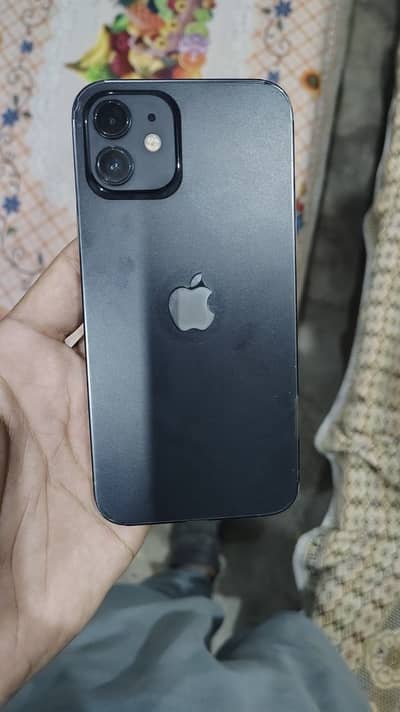 Apple iPhone 12