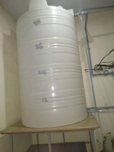 Water Tank with Iron Stand for urgent Sale
