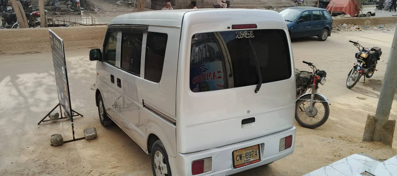 Suzuki Every 2012 13